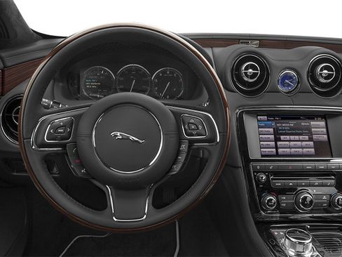 Used 2014 Jaguar XJ L Portfolio AWD/4WD image 6