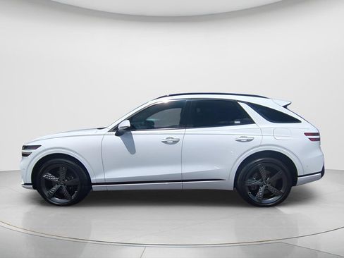 Used 2022 Genesis GV70 3.5T Sport w/ Sport Prestige Package AWD/4WD image 8