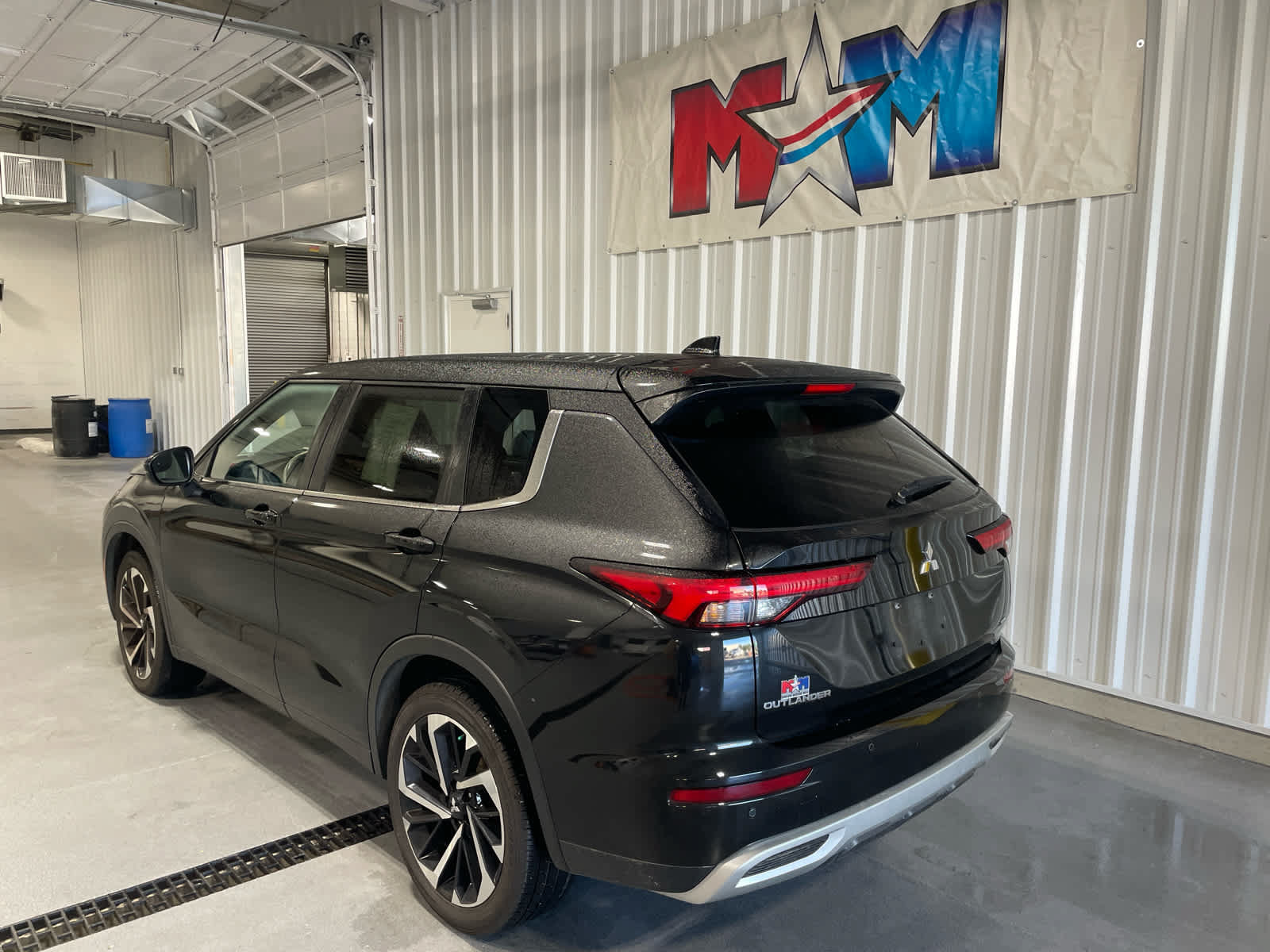 Used 2023 Mitsubishi Outlander SE AWD/4WD image 4
