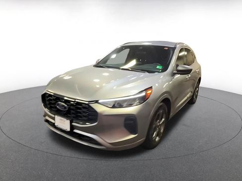 Used 2024 Ford Escape ST-Line image 7