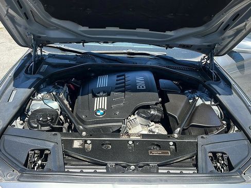 Used 2011 BMW 528i Sedan RWD image 8
