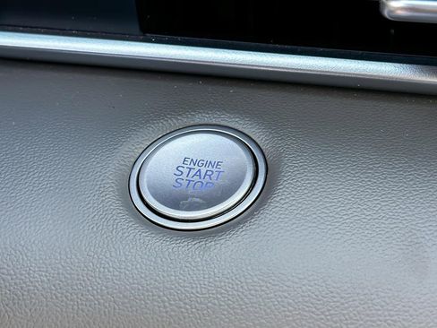 Used 2025 Hyundai Elantra Sport image 24