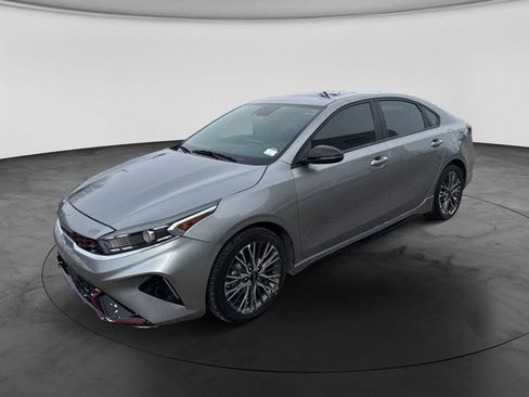 Used 2023 Kia Forte GT-Line w/ GT-Line Premium Package FWD image 5