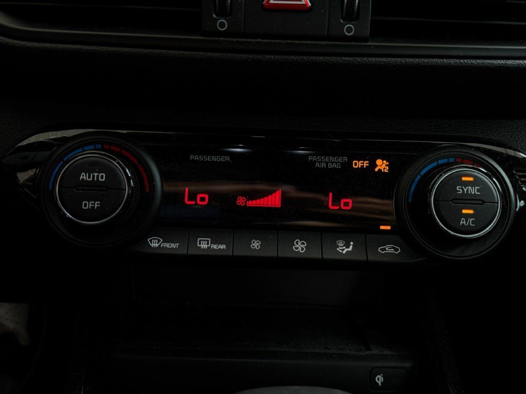 Used 2023 Kia Forte GT-Line w/ GT-Line Premium Package FWD image 17