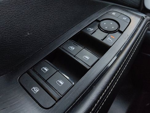 Used 2021 Nissan Rogue SV FWD image 27