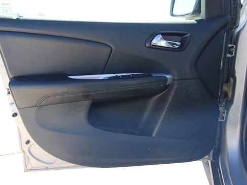 Used 2018 Dodge Journey SE FWD image 35