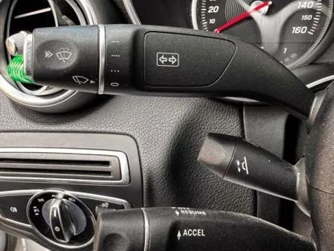 Used 2015 Mercedes-Benz C 300 4MATIC Sedan image 44