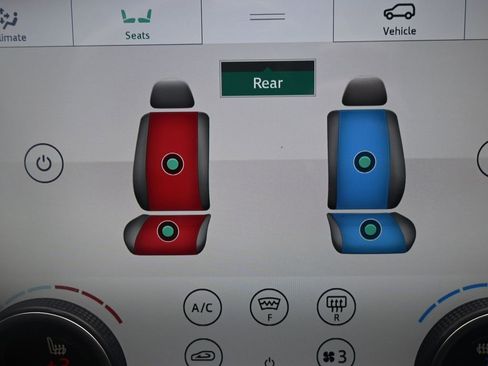 Used 2020 Land Rover Range Rover HSE image 19