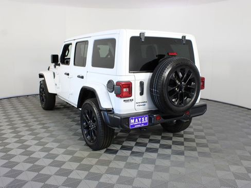Used 2025 Jeep Wrangler Unlimited Sahara w/ Safety Group AWD/4WD image 22