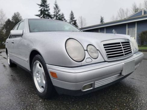Used 1999 Mercedes-Benz E 430 Sedan image 9