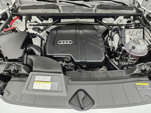 Used 2023 Audi Q5 2.0T Premium Plus w/ Premium Plus Package AWD/4WD image 17