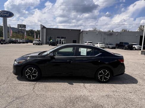Used 2024 Nissan Sentra SV FWD image 5