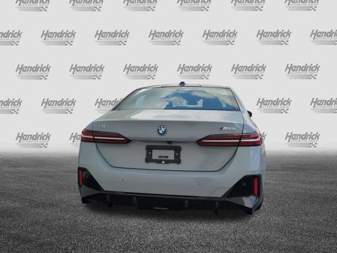 Used 2025 BMW i5 M60 AWD/4WD image 9