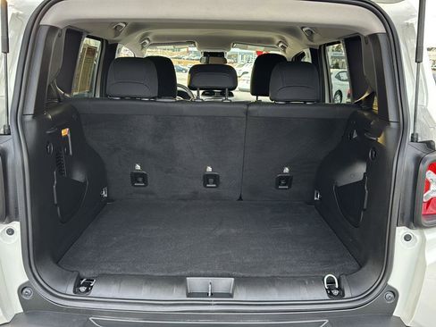 Used 2023 Jeep Renegade Altitude image 28