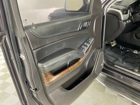 Used 2016 Chevrolet Tahoe LTZ AWD/4WD image 17