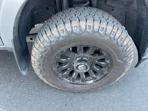 Used 2022 RAM 2500 Laramie AWD/4WD image 15