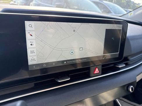 New 2026 Kia Carnival EX FWD image 12