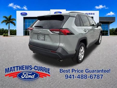 Used 2020 Toyota RAV4 XLE FWD image 4