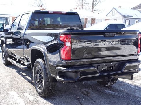 Used 2023 Chevrolet Silverado 2500 LT w/ True North Edition AWD/4WD image 3