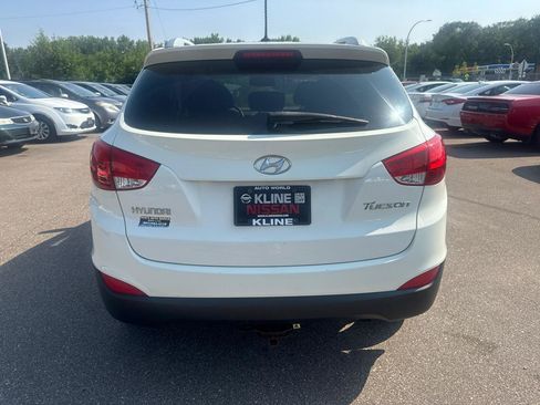 Used 2011 Hyundai Tucson GLS FWD image 6