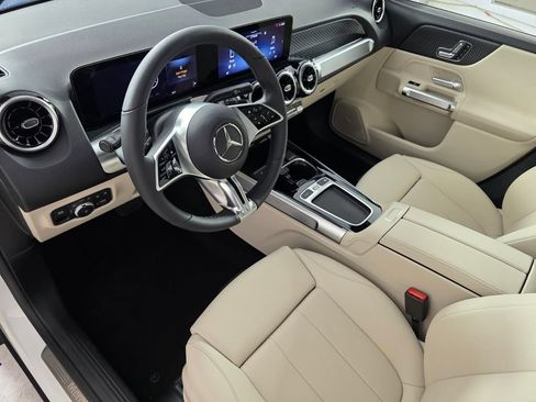 New 2026 Mercedes-Benz GLB 250 image 7