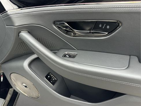 New 2026 Bentley Flying Spur V8 AWD/4WD image 25