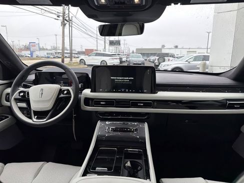 New 2026 Lincoln Aviator Black Label image 11