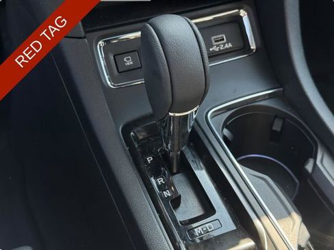 Used 2025 Subaru Ascent Bronze Edition w/ Onyx Package image 20