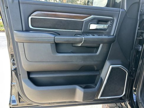 Used 2022 RAM 3500 Laramie image 19