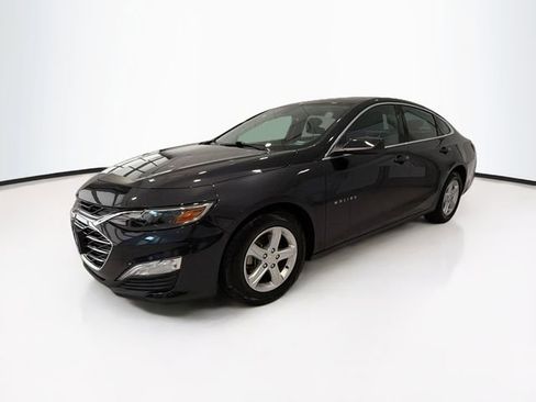 Used 2023 Chevrolet Malibu LS w/ Driver Confidence Package FWD image 3