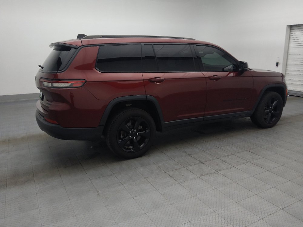 Used 2023 Jeep Grand Cherokee L Limited w/ Black Appearance Package RWD image 10