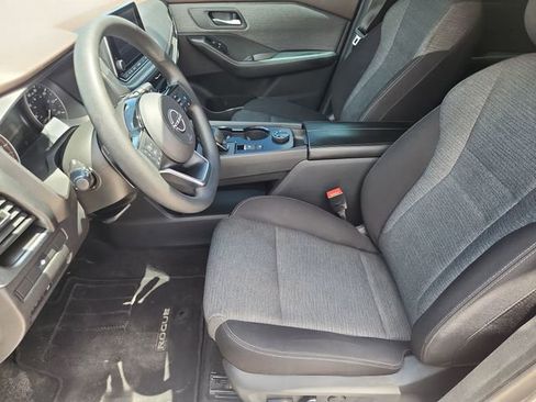 Used 2023 Nissan Rogue SV AWD/4WD image 18