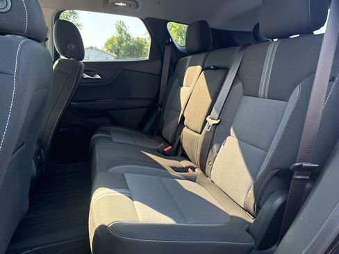 Used 2024 Chevrolet Blazer LT w/ Convenience Package FWD image 12