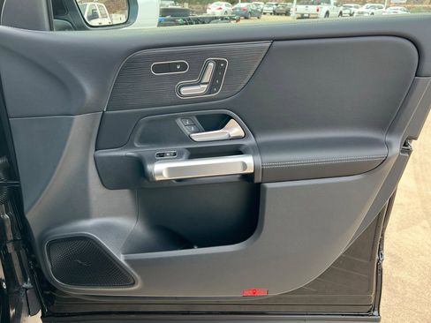 New 2026 Mercedes-Benz GLB 250 4MATIC image 23