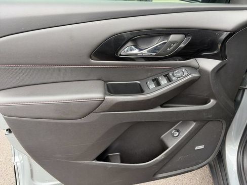 Used 2023 Chevrolet Traverse RS w/ LPO, Floor Liner Package AWD/4WD image 13