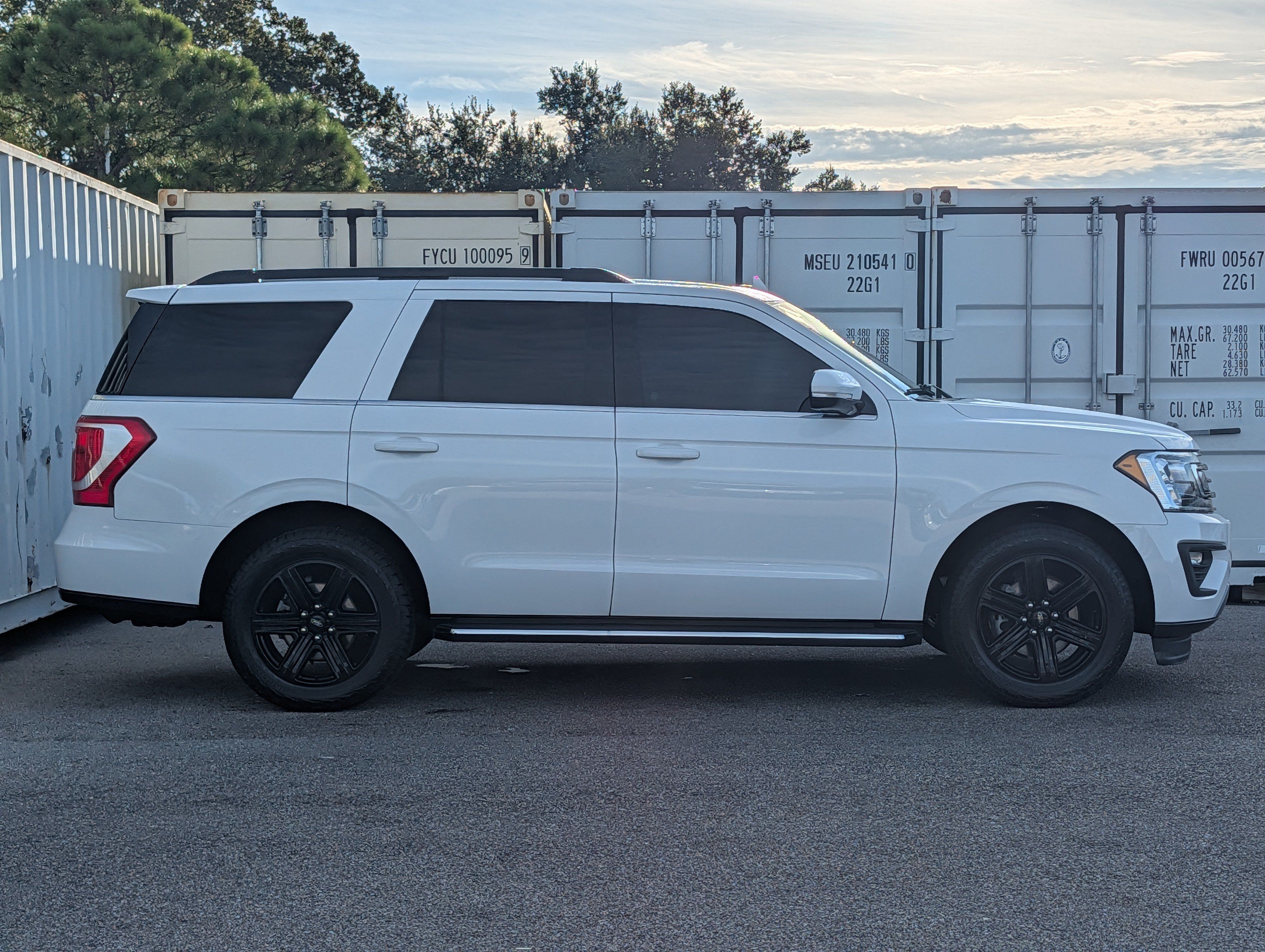 Used 2021 Ford Expedition XLT RWD image 4