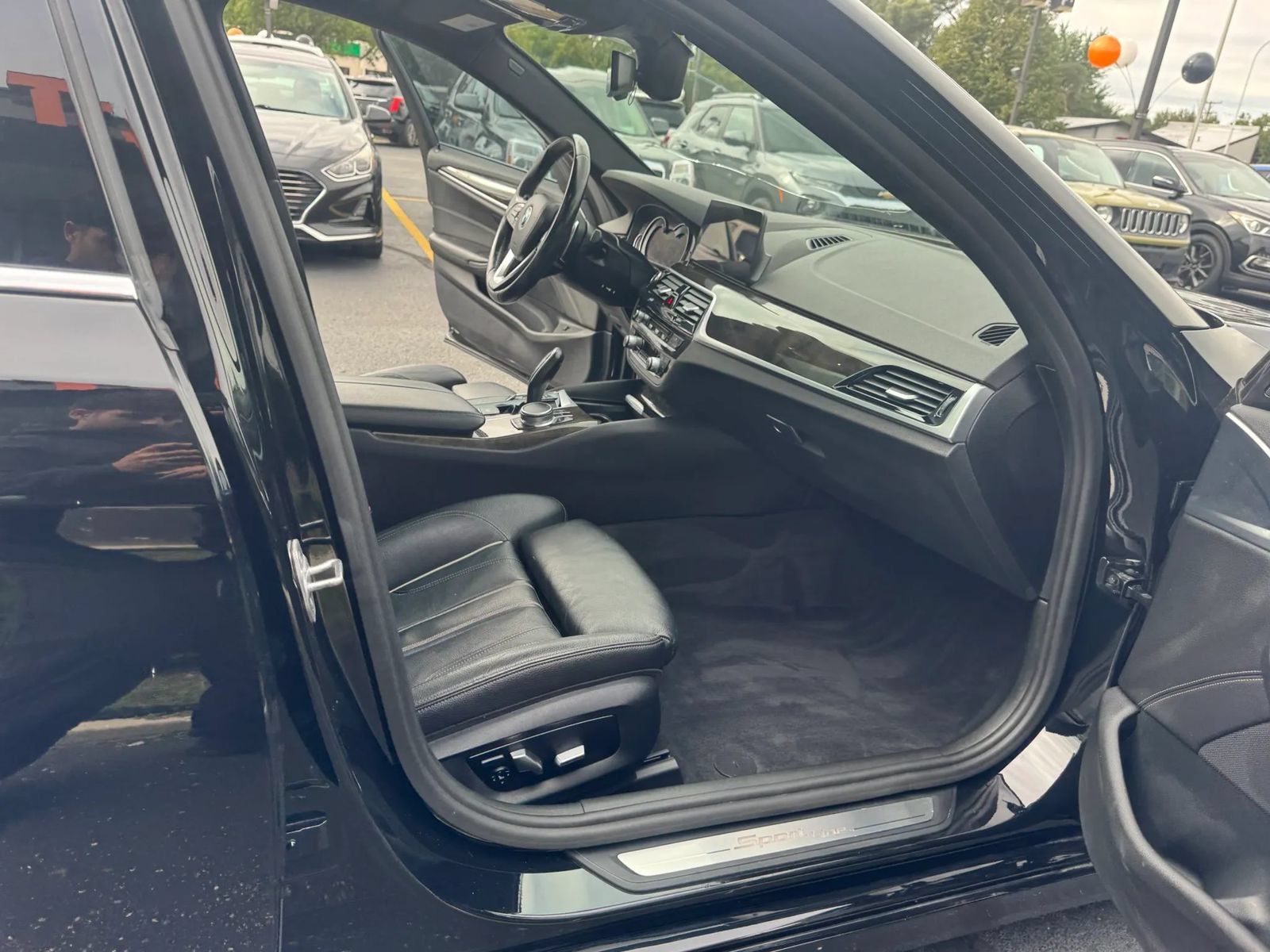 Used 2017 BMW 540i RWD image 18