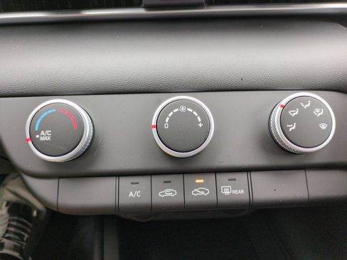 New 2026 Hyundai Elantra SE FWD image 25