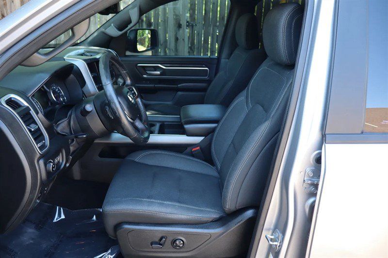 Used 2019 RAM 1500 Big Horn AWD/4WD image 11