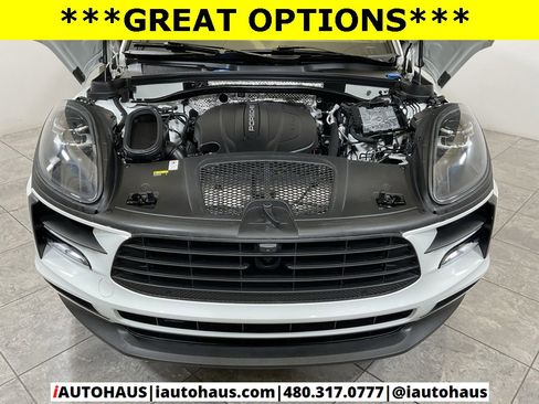 Used 2021 Porsche Macan image 7