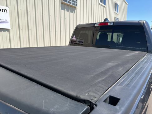 Used 2022 RAM 1500 Laramie AWD/4WD image 10