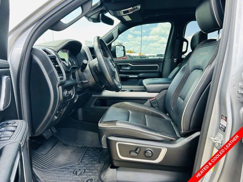 Used 2023 RAM 1500 Laramie AWD/4WD image 3