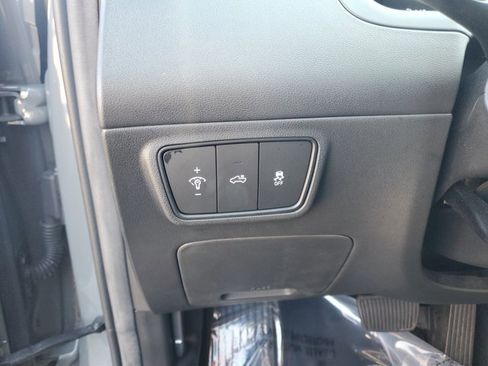 Used 2022 Hyundai Santa Cruz SEL Premium image 19