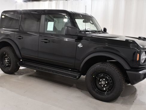 New 2026 Ford Bronco Outer Banks AWD/4WD image 5