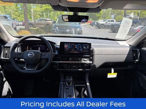New 2026 Nissan Pathfinder SL AWD/4WD image 8