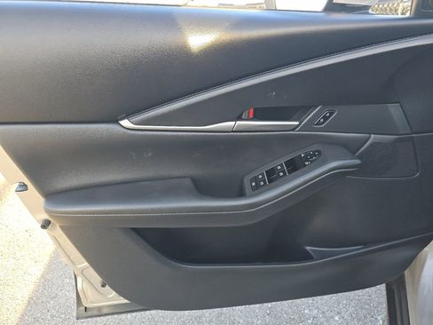 Used 2022 MAZDA CX-30 AWD 2.5 S w/ Select Package image 29