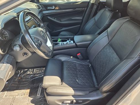 Used 2020 Nissan Maxima Platinum w/ Sport Mat Group FWD image 11
