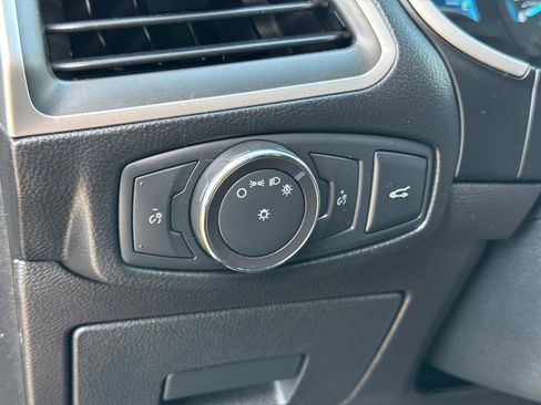 Used 2015 Ford Edge SEL w/ Equipment Group 201A image 28