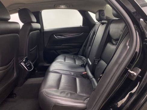 Used 2018 Cadillac XTS Luxury image 17