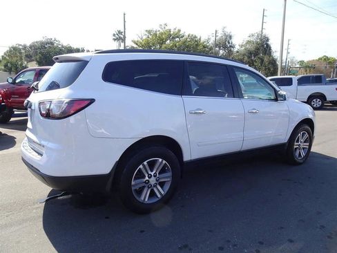 Used 2016 Chevrolet Traverse LT image 3